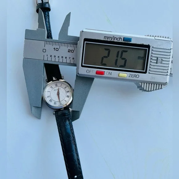 Ladies GUCCI watch💖LOVELY💖 - Picture 6 of 11